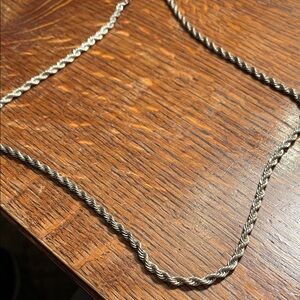 Sterling silver 925 marked Textured Rope Chain Necklace in Silver Tone 27gm